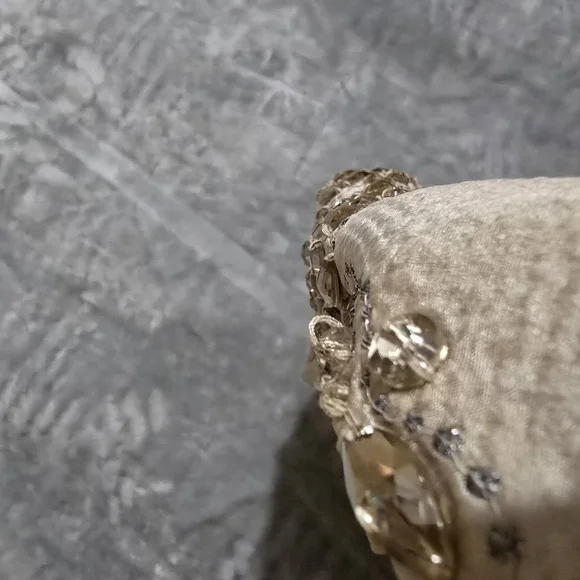 Antonio Melani Cream Color Sleeveless Size XS Silk Dress Blouse With Jewels - Picture 14 of 15